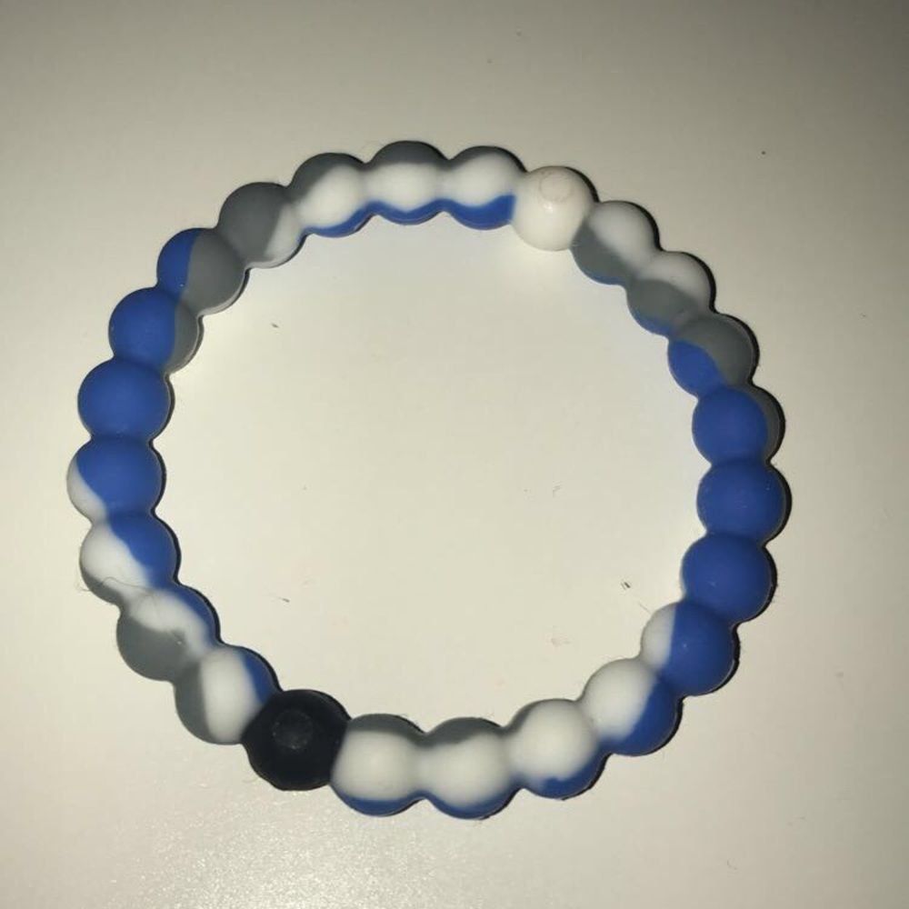Shark week Lokai